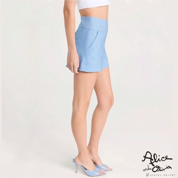 Alice + Olivia **NWT** Donald High Waisted Linen High Waisted Short in Chambray - Picture 10 of 13